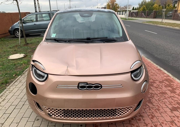 Fiat 500 cena 45900 przebieg: 7190, rok produkcji 2022 z Czersk małe 254